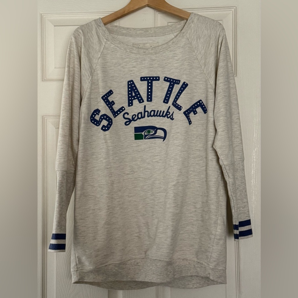 Seattle Seahawks women’s top. Size large.